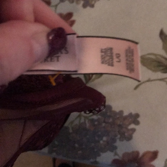 Victoria’s Secret bralette - Picture 3 of 6